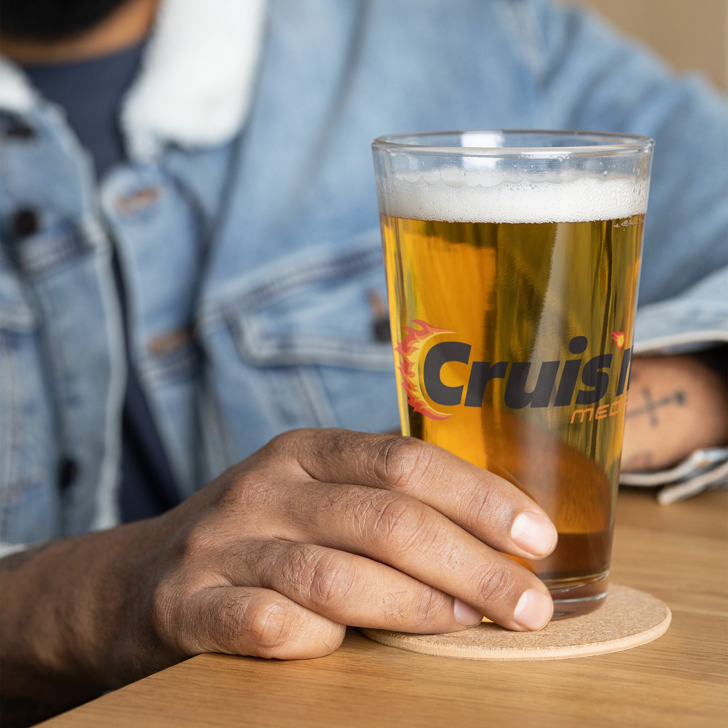 Cruis'n Media Shaker pint glass